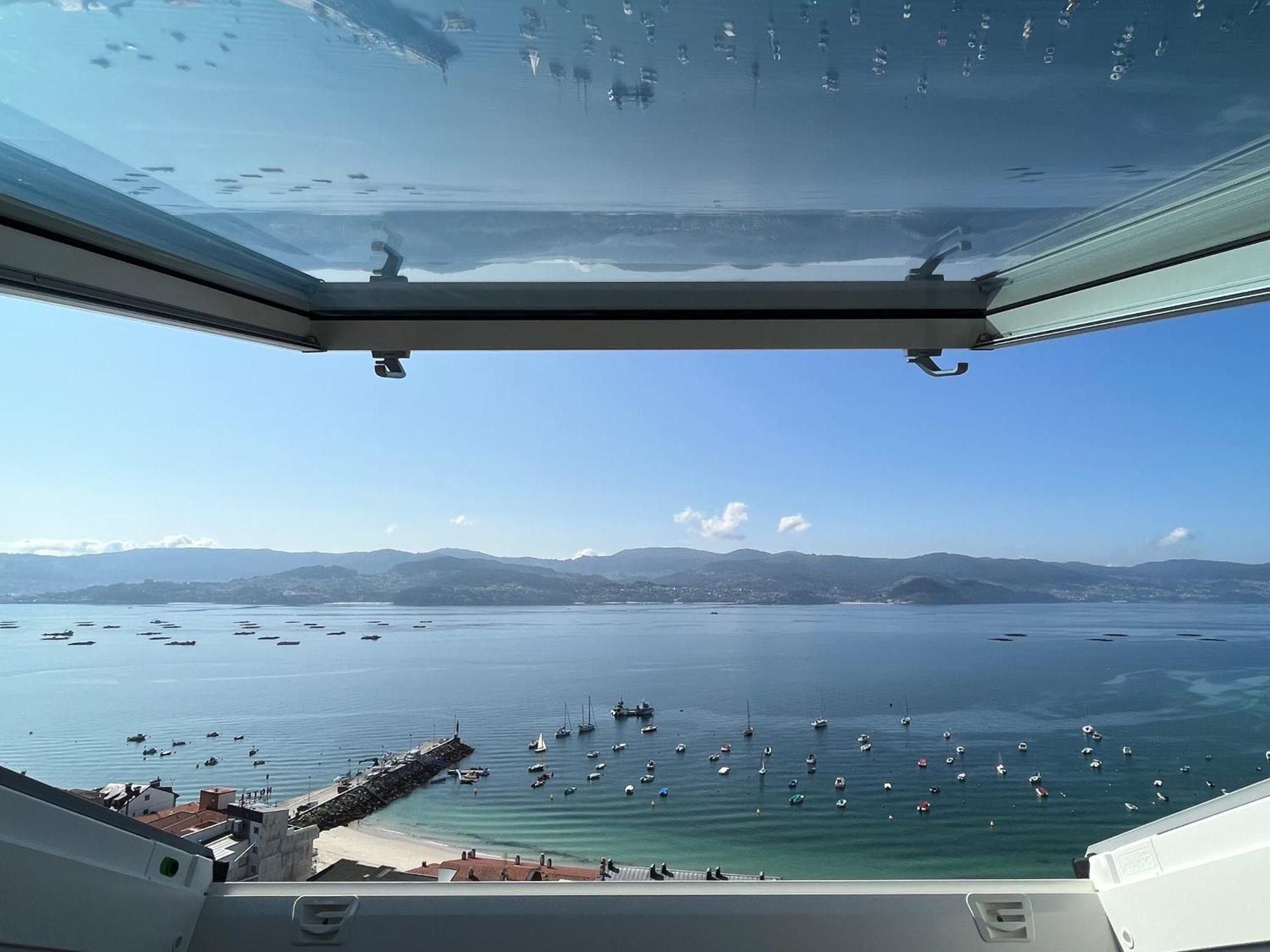 Atico Con Vistas En Raxo Apartment Bagian luar foto
